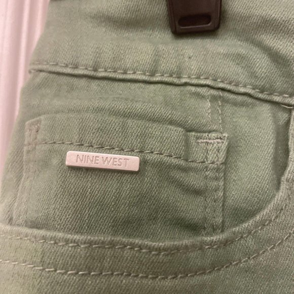 Nine West Jeans Women Cotton Stretch Jeans Button Cropped Length Agave Green 8 - Picture 3 of 6